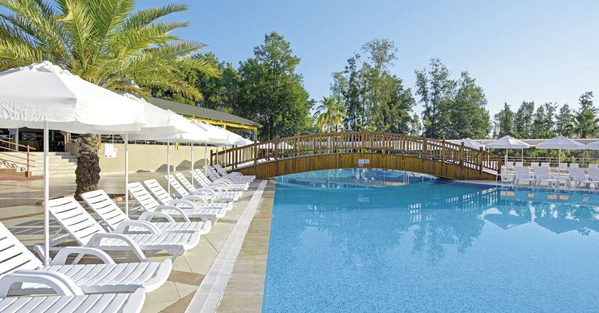 Een foto van het zwembad bij Club Hotel Sidelya