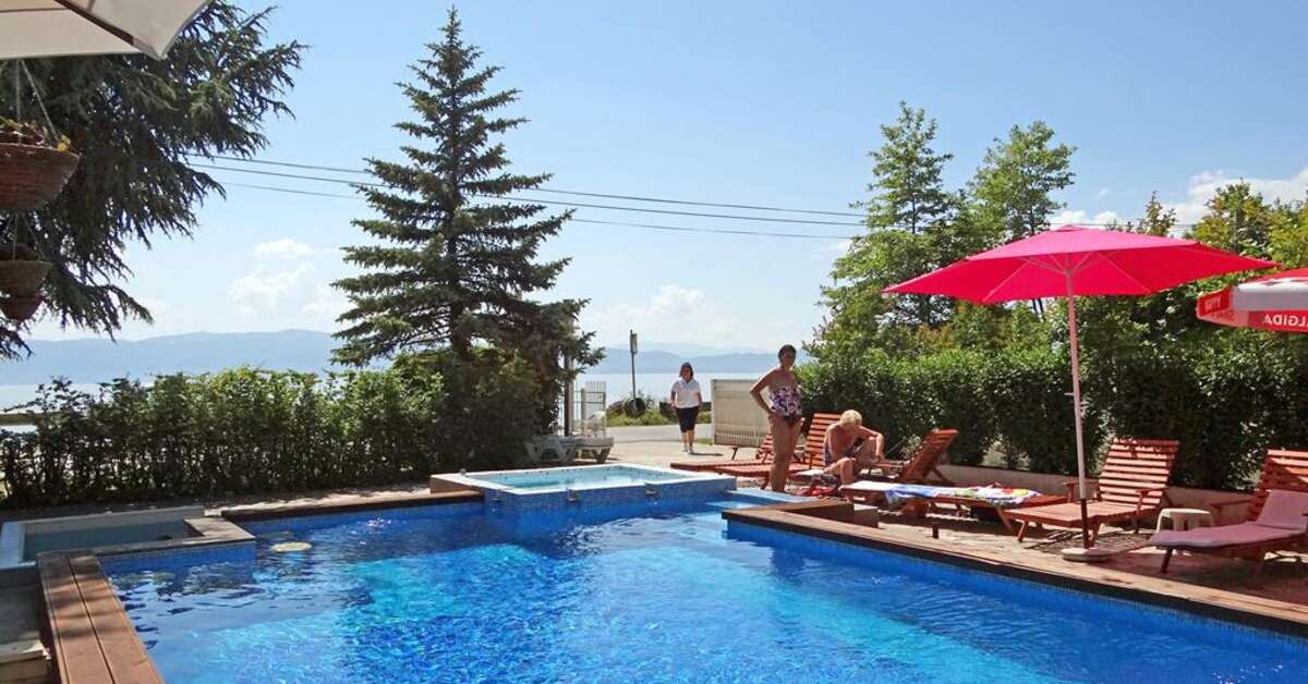 Een foto van het zwembad bij Villa Dionis