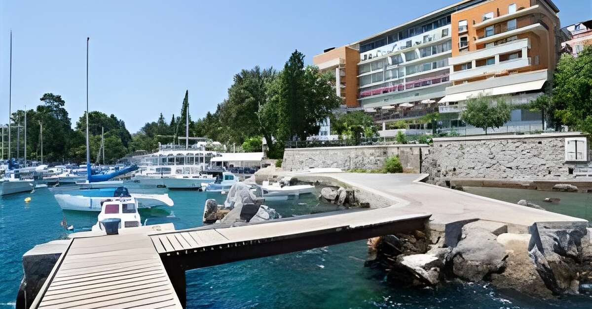 Een foto van de buitenkant van Amadria Park Grand Hotel 4 Opatijska Cvijeta