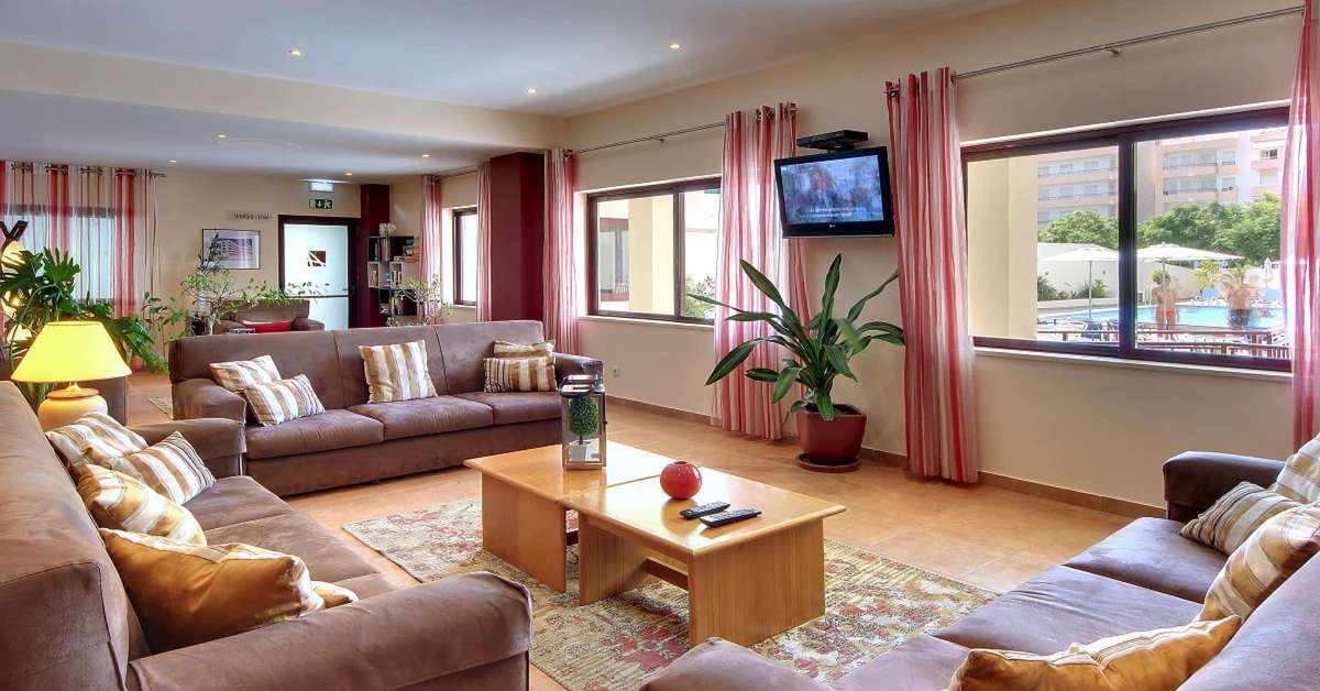 Een foto van het interieur van Hotel & Appartementen Alba
