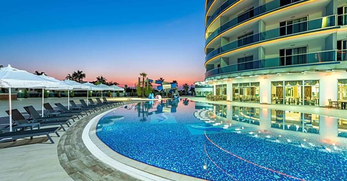 Een foto van het zwembad bij The Marilis Hill Resort Hotel & Spa