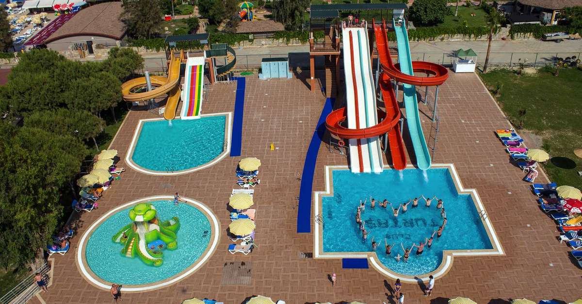 Ein Foto vom Pool im Club Turtas Beach Hotel