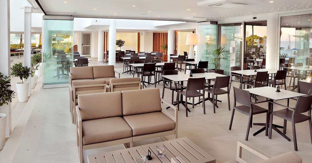 Ein Foto vom Innenbereich im Okeanos Beach Boutique Hotel