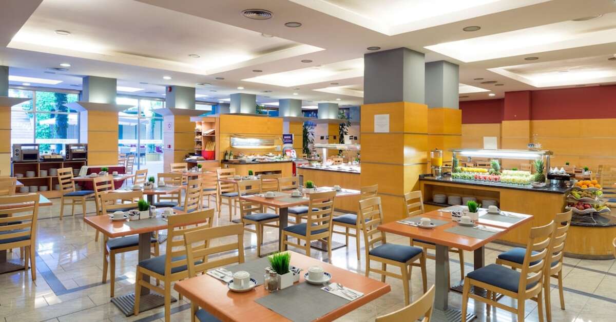 Een foto van de faciliteiten bij Sol Port Cambrils Hotel