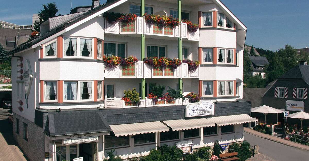 Ein Foto von der Außenansicht des Göbel's Landhotel