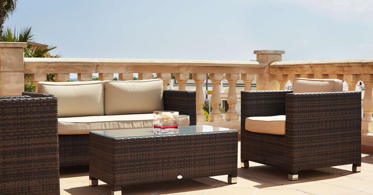 Ein Foto von der Terrasse im Grupotel Macarella Suites & Spa