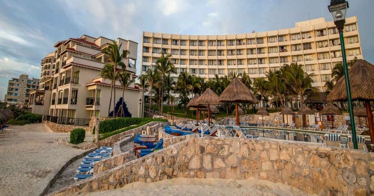 Een foto van het zwembad bij Hotel Grand Park Royal Cancun Caribe