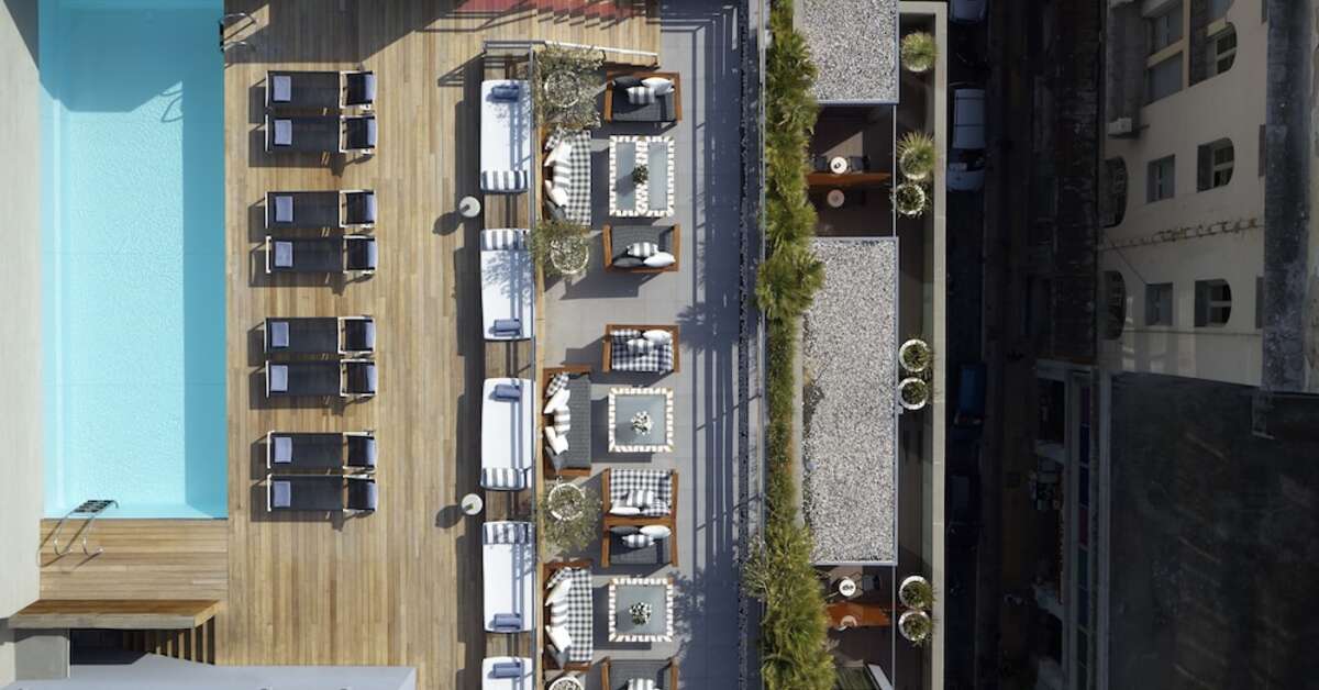 Een foto van het terras bij Fresh Hotel