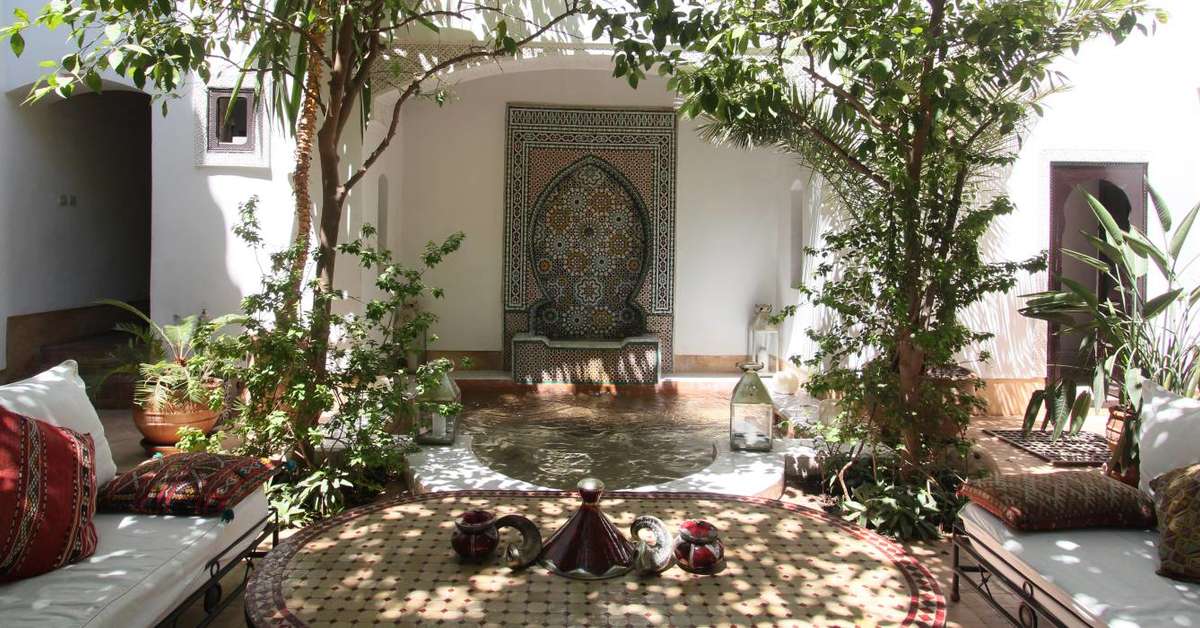 Een foto van het terras bij Riad Petit Karmela