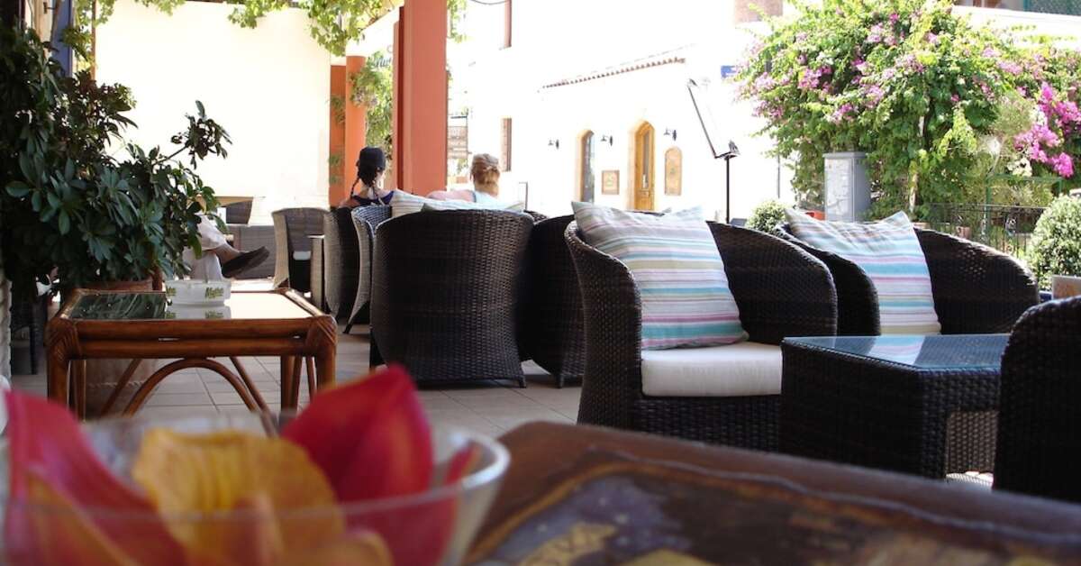 Een foto van het terras bij Astra Village
