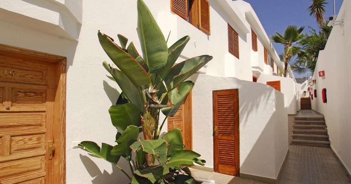 Een foto van de buitenkant van Montecarlo Appartementen