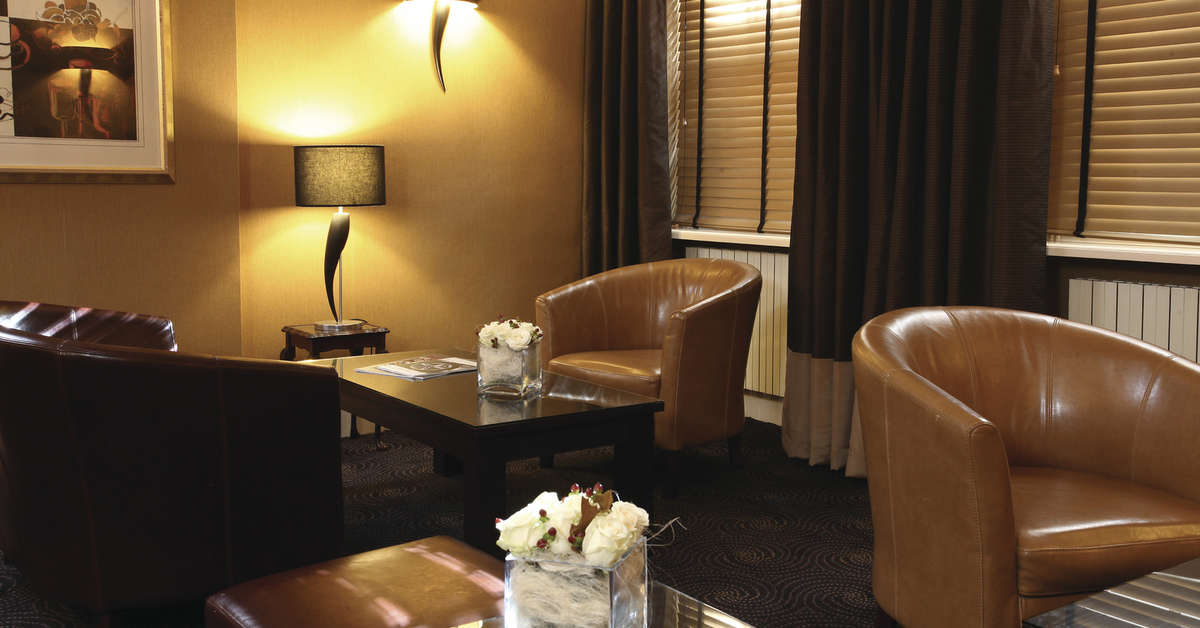 Een foto van het interieur van Best Western Plus Delmere Hotel