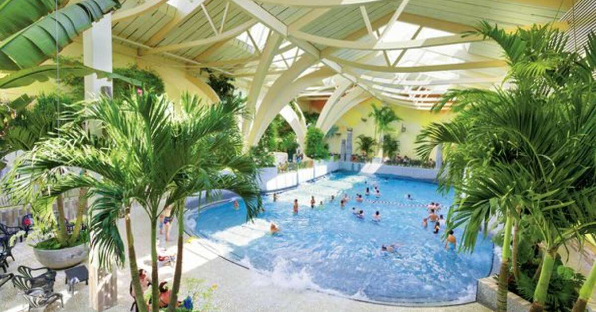 Een foto van het zwembad bij Center Parcs Bostalsee