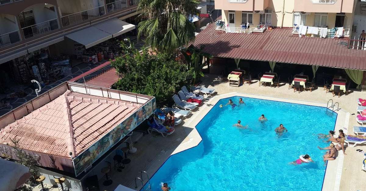 Een foto van het zwembad bij Side Orient Aparthotel