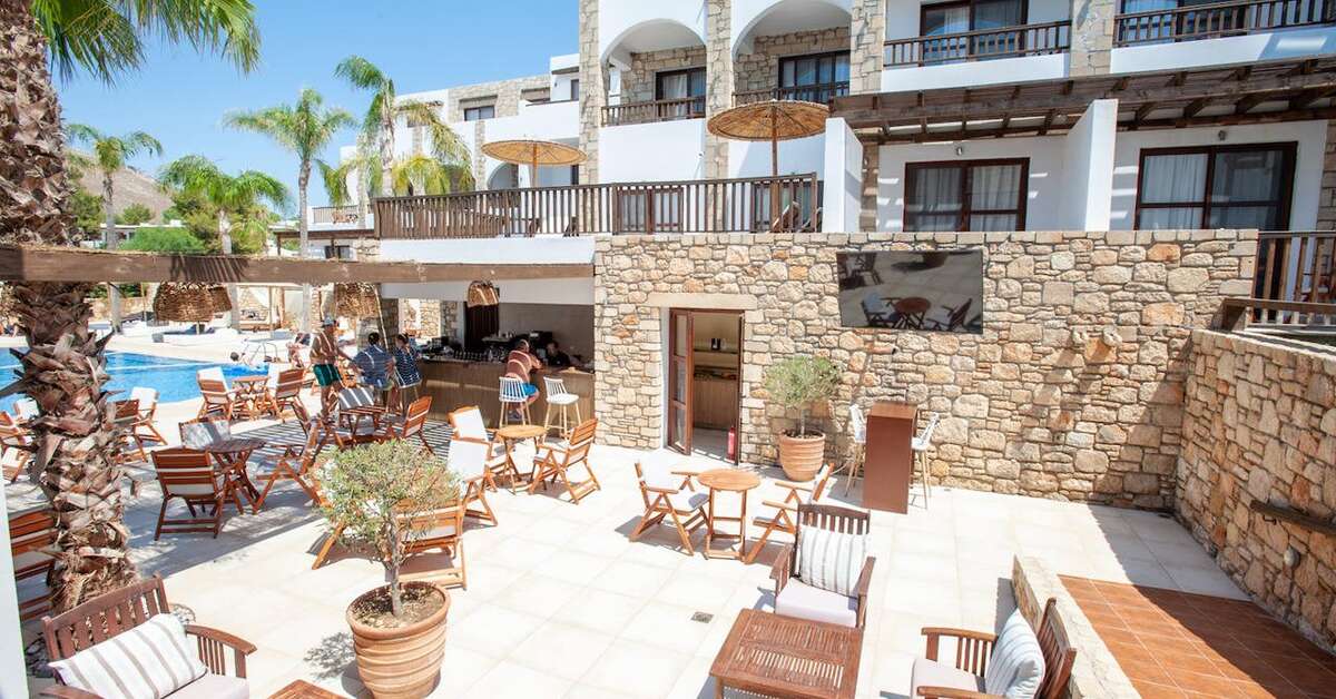 Een foto van het terras bij Costa Lindia Blue Star
