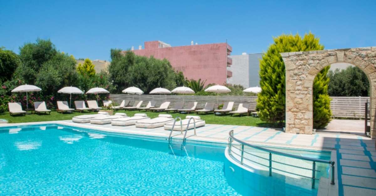 Ein Foto vom Pool im Anesis Blue Boutique