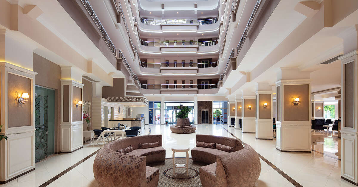 Een foto van het interieur van Galeri Resort Hotel