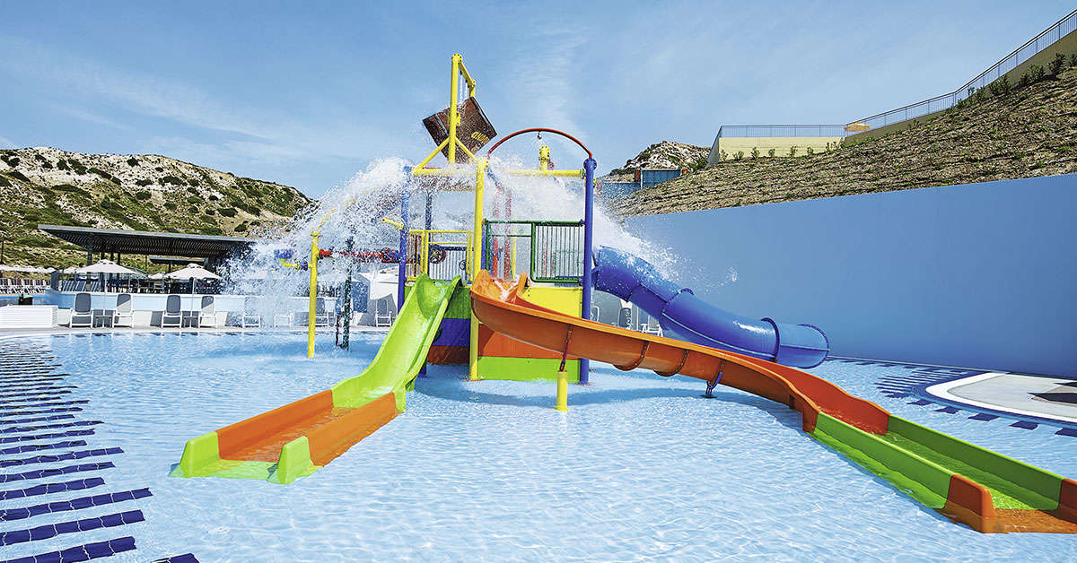Een foto van het zwembad bij Porto Bello Beach