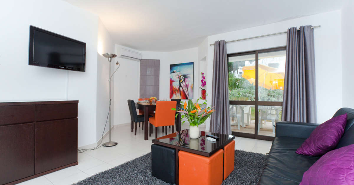 Een foto van het interieur van Cheerfulway Ouranova