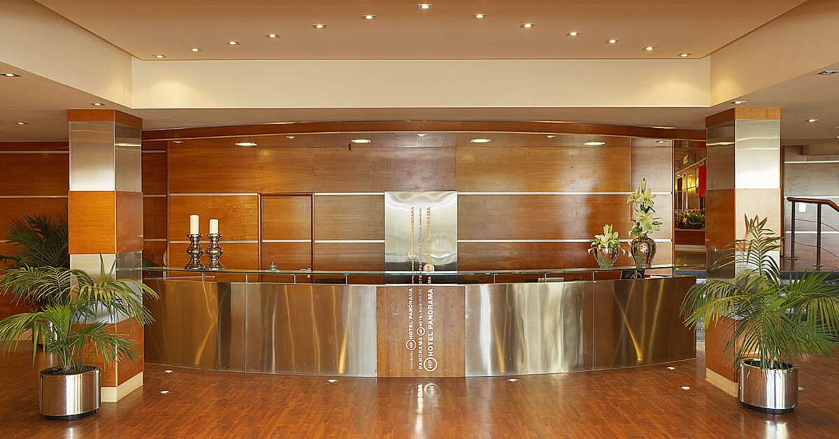 Een foto van het interieur van Hotel Panorama
