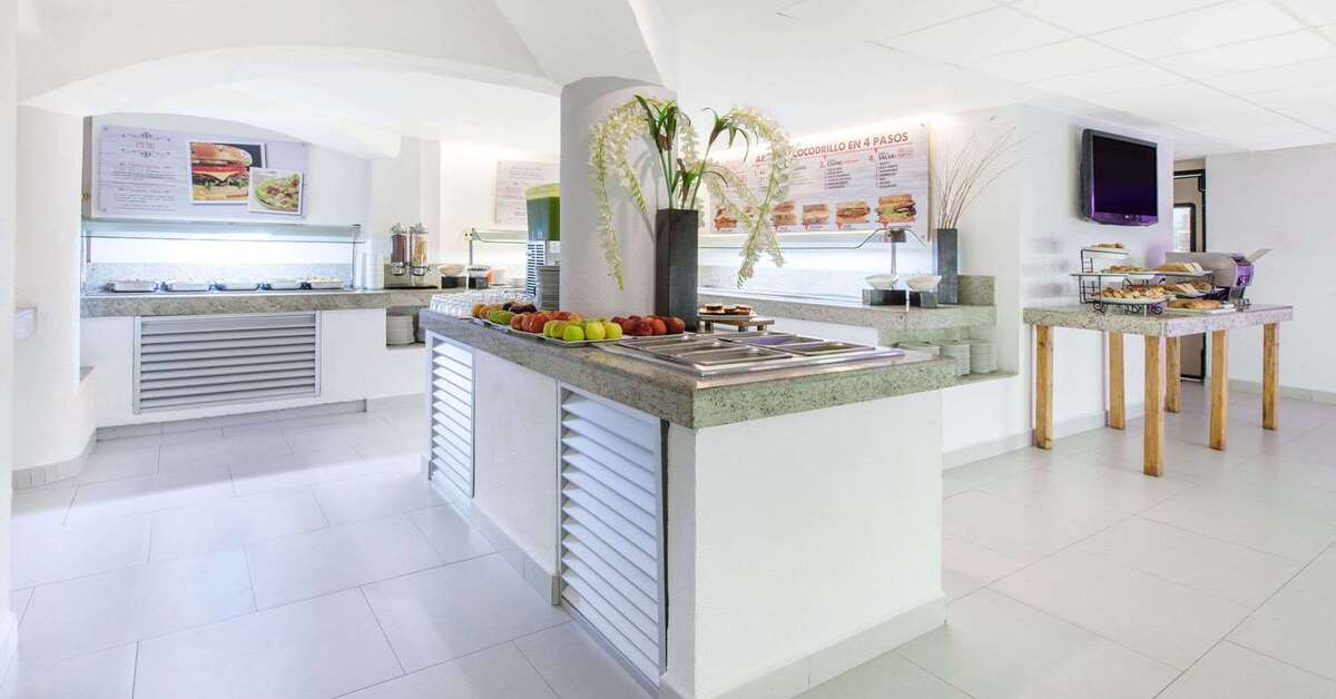 Een foto van de faciliteiten bij Hotel Adhara Express