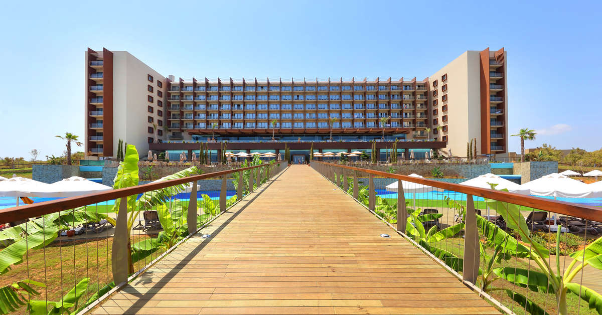 Een foto van de buitenkant van Concorde Luxury Resort