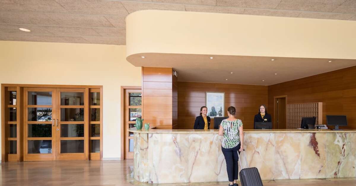 Een foto van het interieur van H-Top Royal Sun Suites