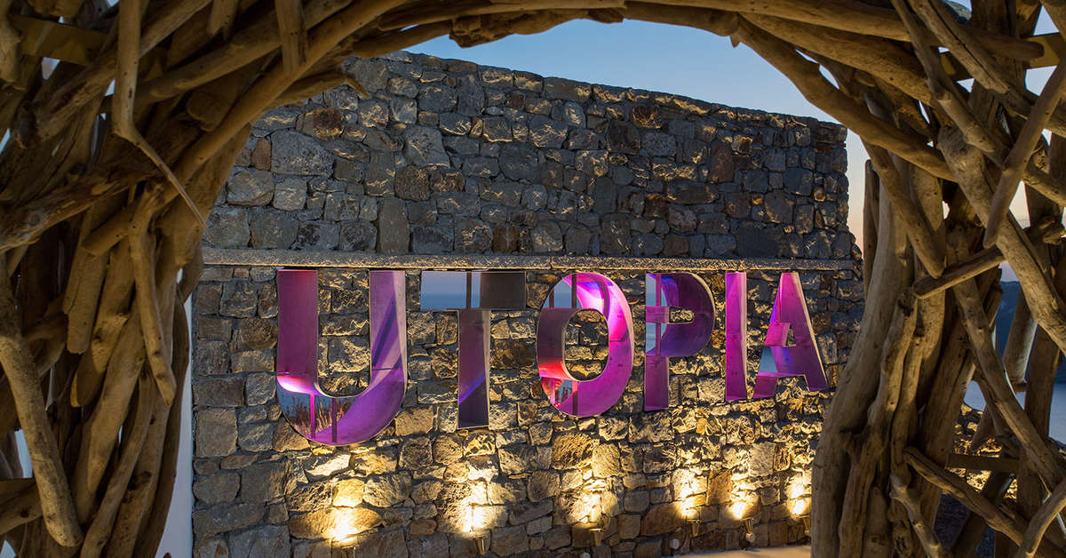 Een foto van de buitenkant van Myconian Utopia Relais & Chateaux