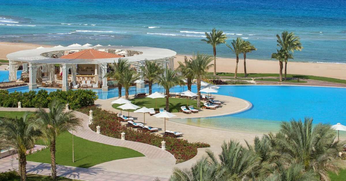 Een foto van het zwembad bij Baron Palace Resort