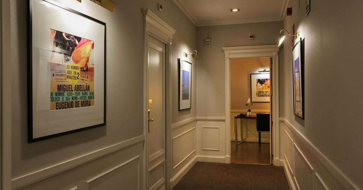 Een foto van het interieur van Hotel Cortezo