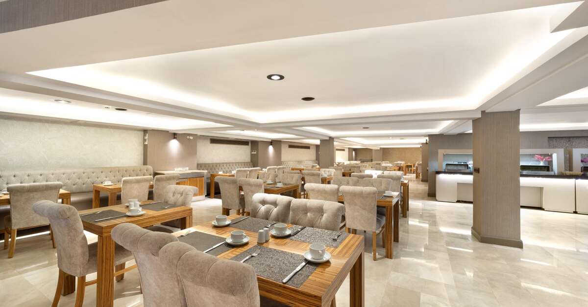 Ein Foto Orka Royal Hotel & Spa