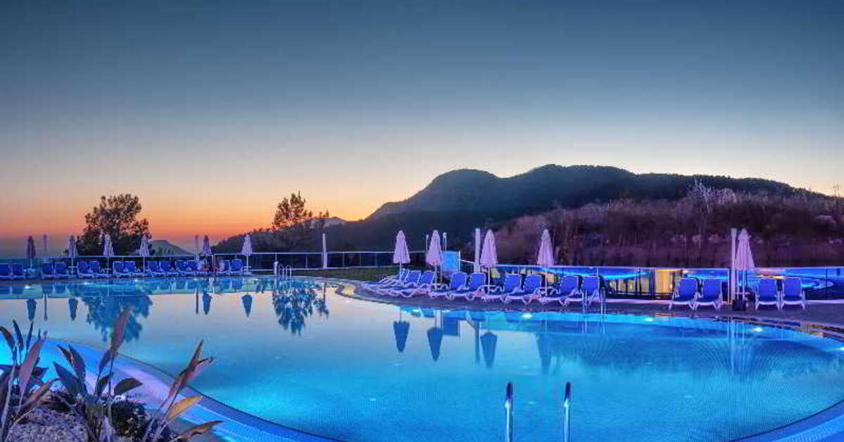 Een foto van het zwembad bij Garcia Resort & Spa