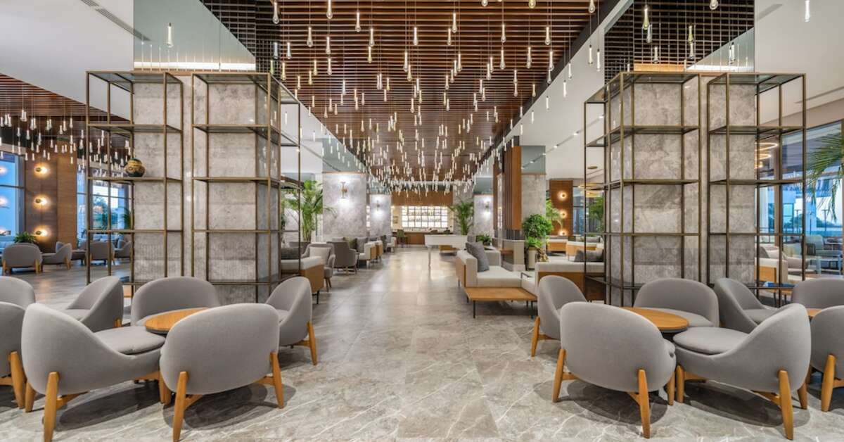 Een foto van het interieur van Sural Saray