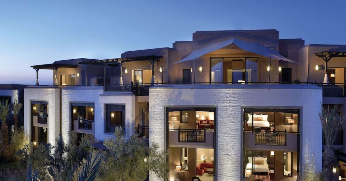 Een foto van de buitenkant van Royal Palm Marrakech