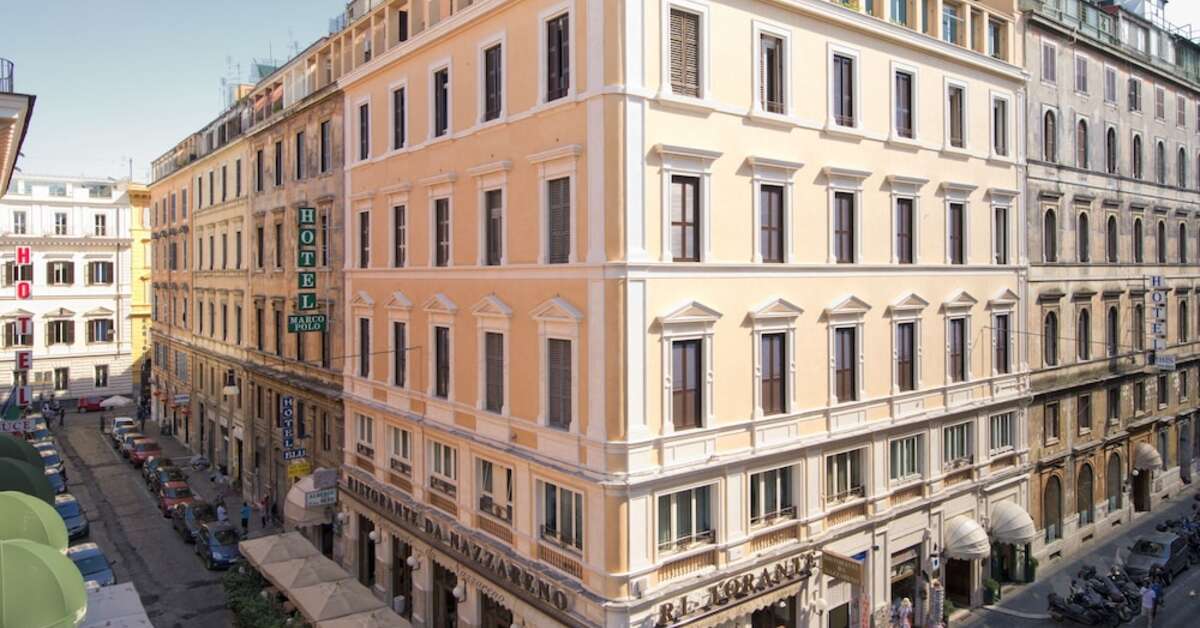 Een foto van de buitenkant van Hotel Marco Polo Rome