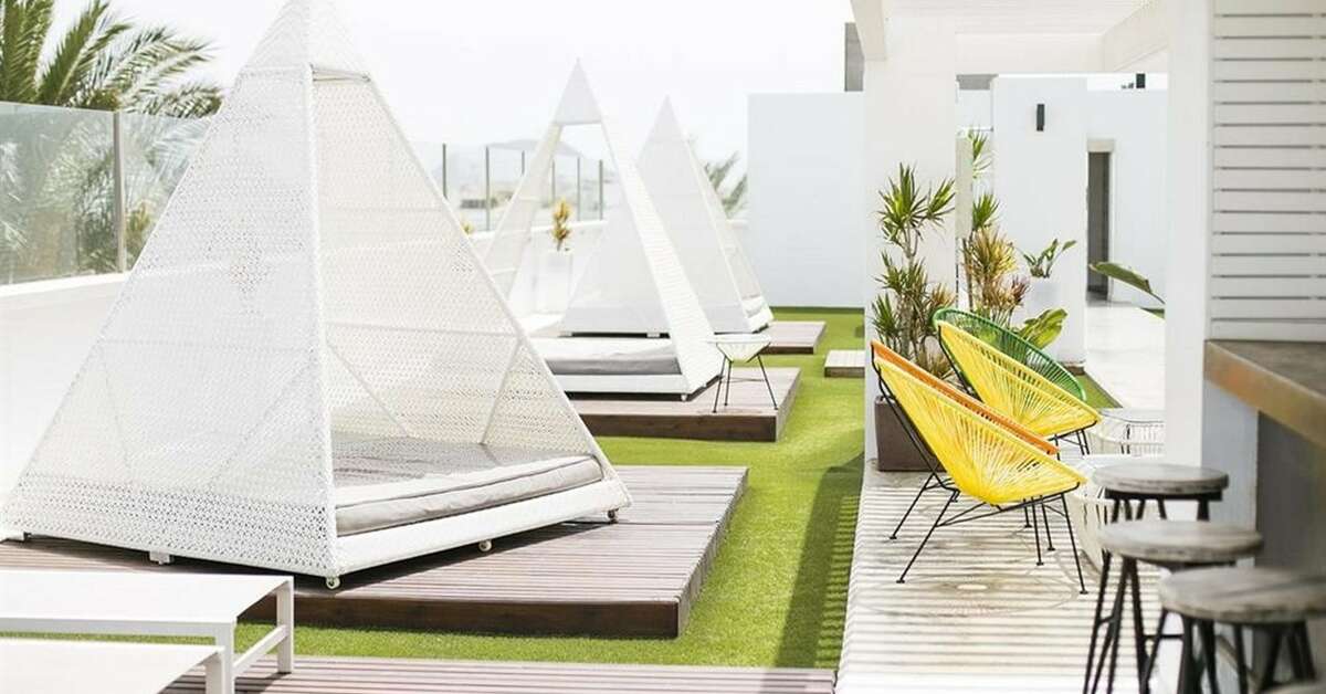 Een foto van het terras bij Bristol Sunset Beach