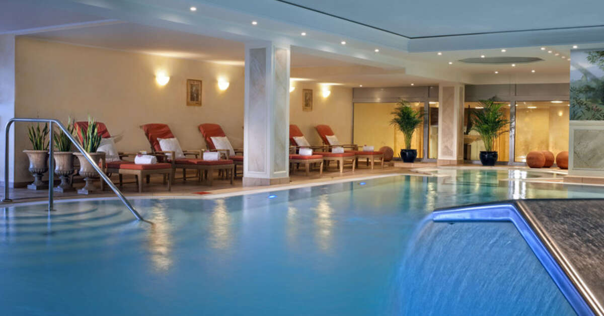 Een foto van het zwembad bij Hotel Palace Berlin