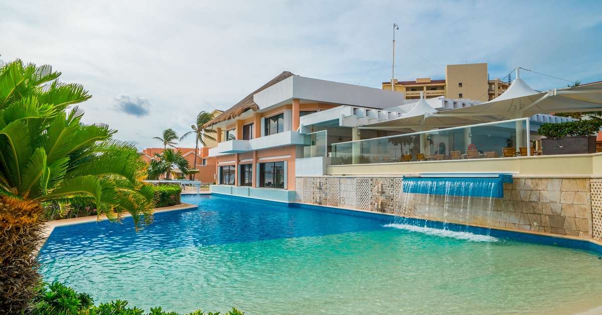 Een foto van Wyndham Grand Cancun Resort & Villas