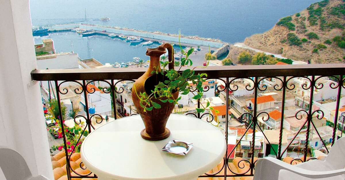 Een foto van het terras bij Appartementen Ariadne