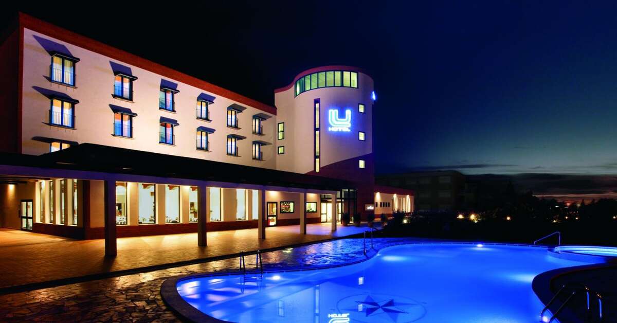 Een foto van het zwembad bij Lu' Hotel Carbonia
