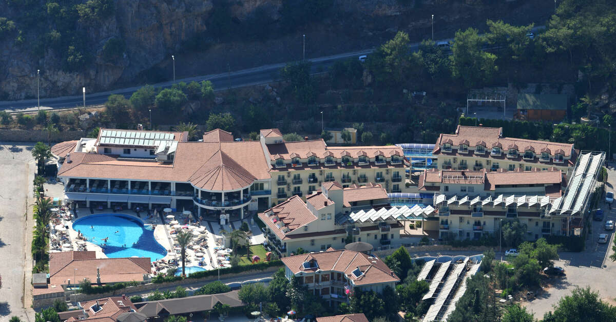 Een foto van het zwembad bij Montebello Resort