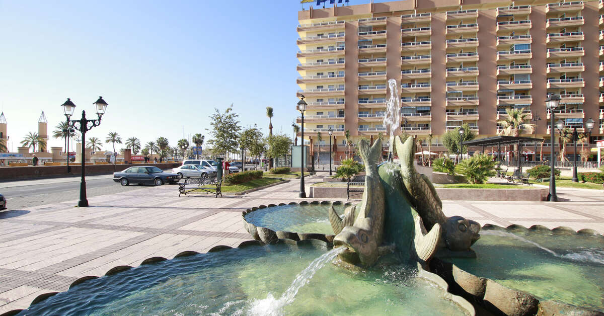 Een foto van de buitenkant van Hotel Pyr Fuengirola