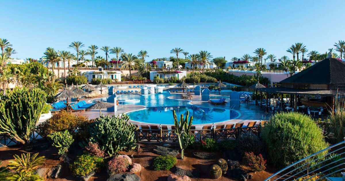 Een foto van een overzicht van Club Playa Blanca Hotel