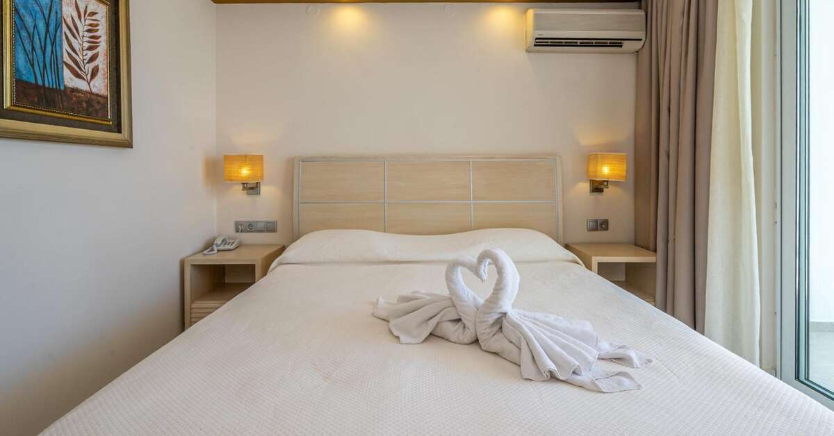 Een foto van Kamari Plus Hotel