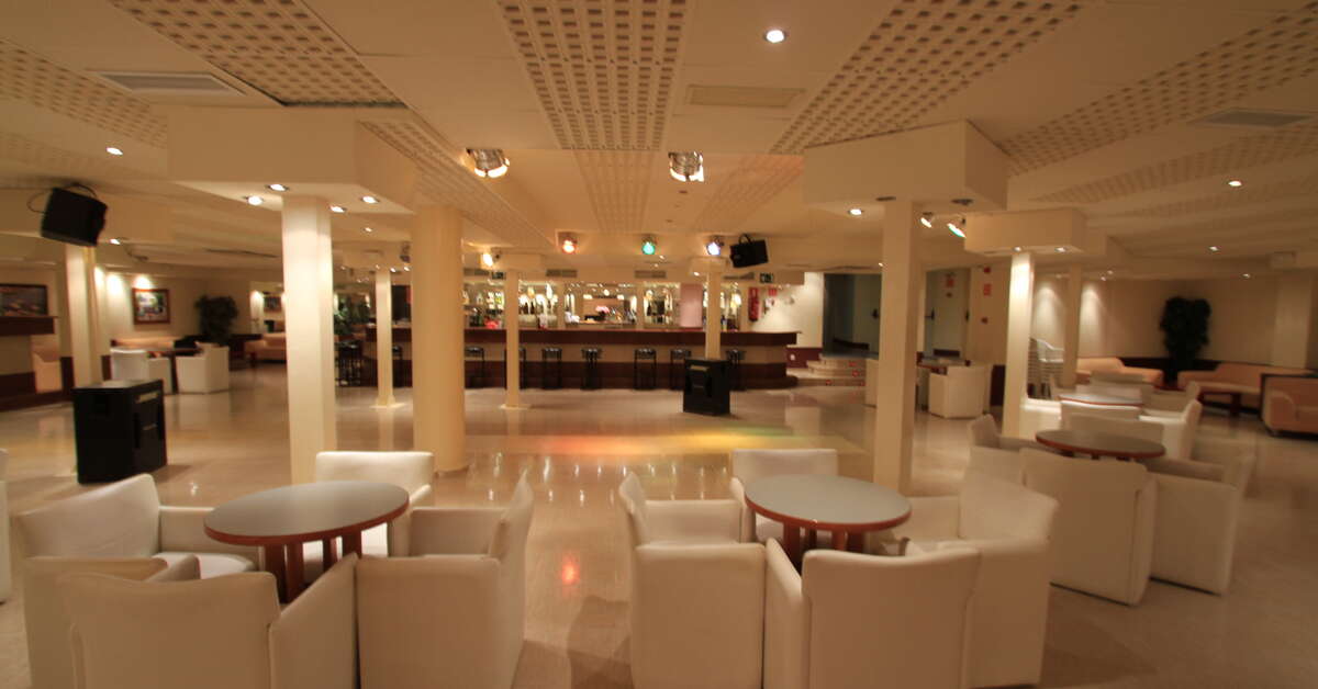 Een foto van het interieur van Hotel Garbi Park