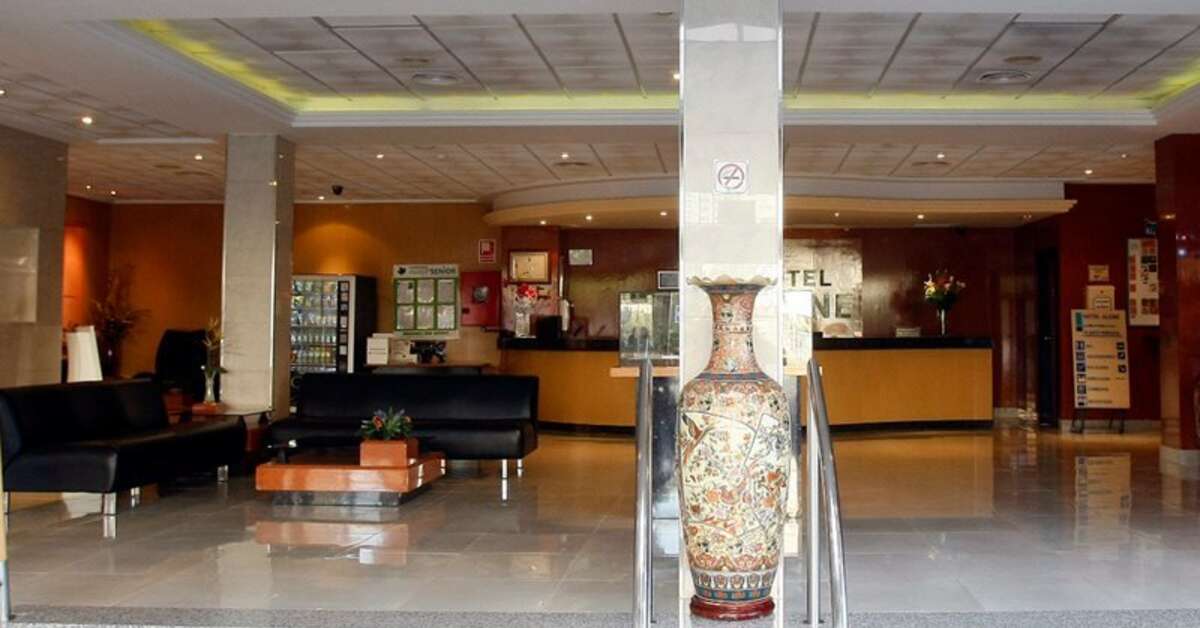 Een foto van het interieur van Hotel Alone