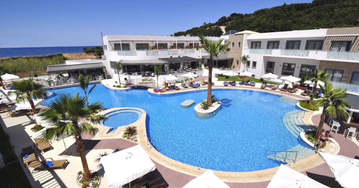 Een foto van het zwembad bij Lesante Classic Luxury Hotel & Spa