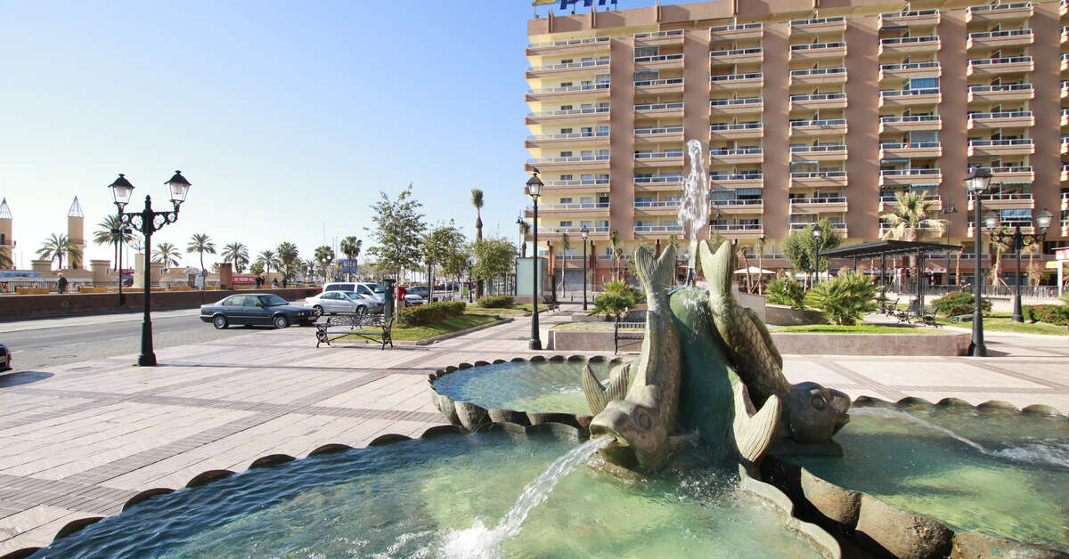 Een foto van de buitenkant van Hotel Pyr Fuengirola