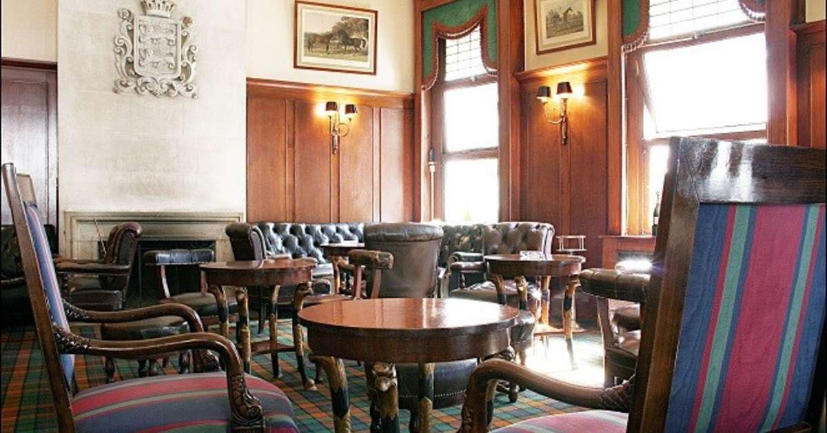Een foto van het interieur van Normandy Le Chantier Hotel