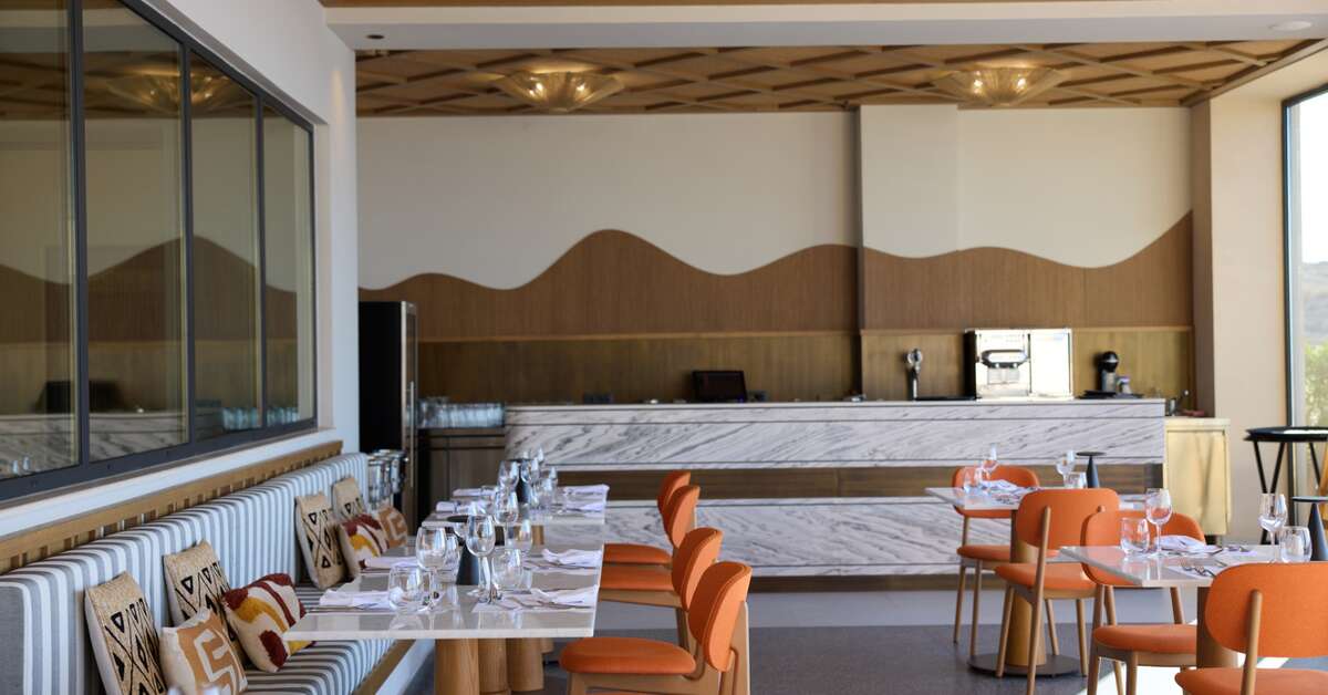 Ein Foto Oros Luxury Beach Resort